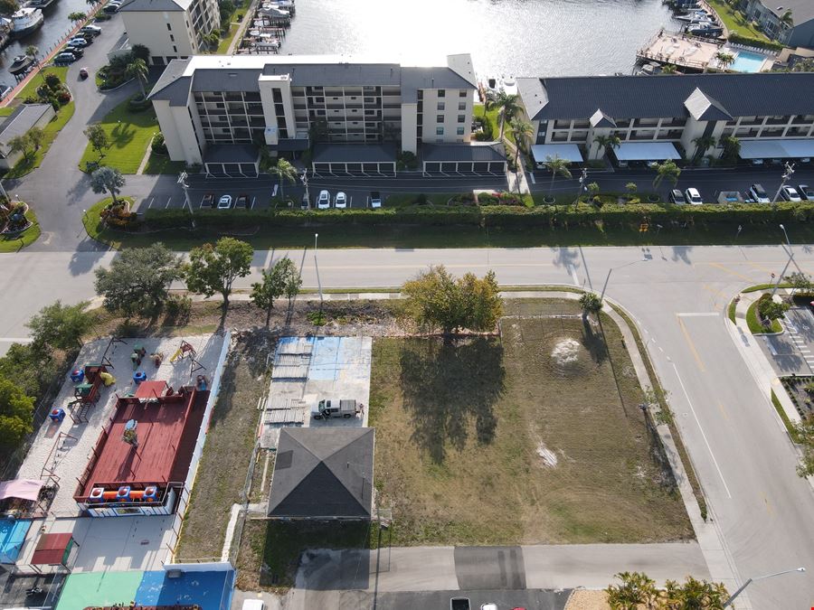 4710 SE 17th Place Cape Coral