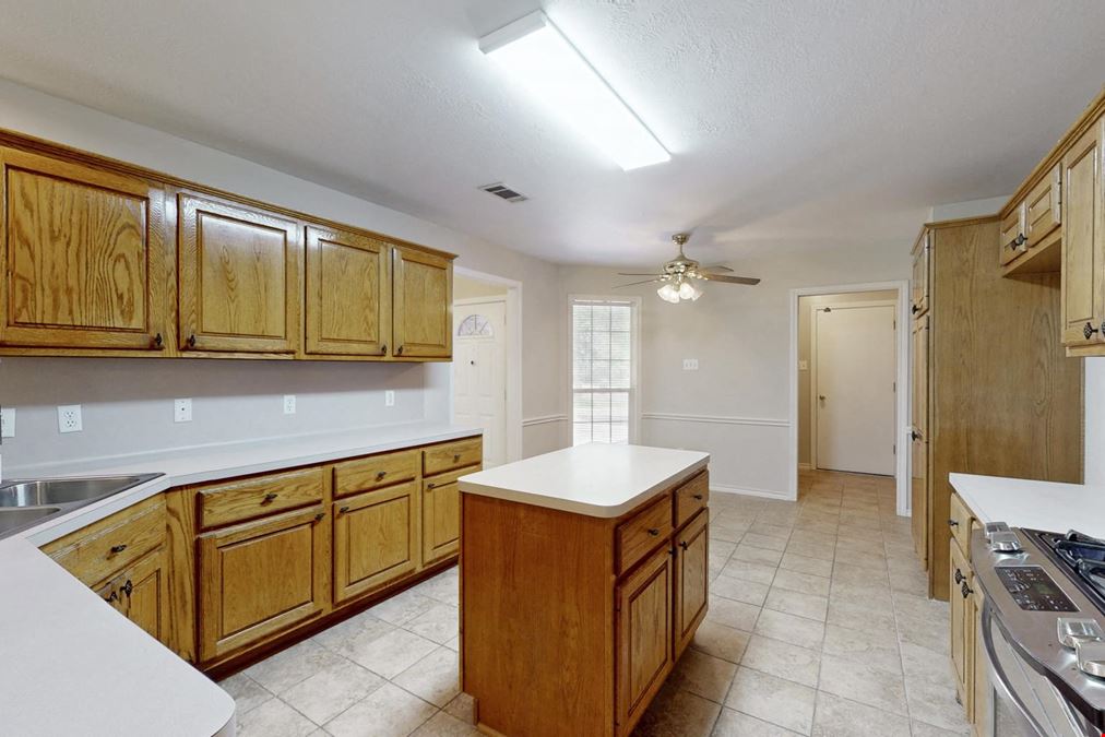2600 Greenberry Circle