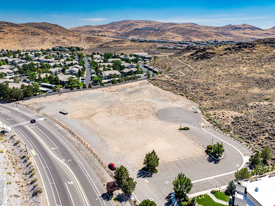 Los Altos Parkway