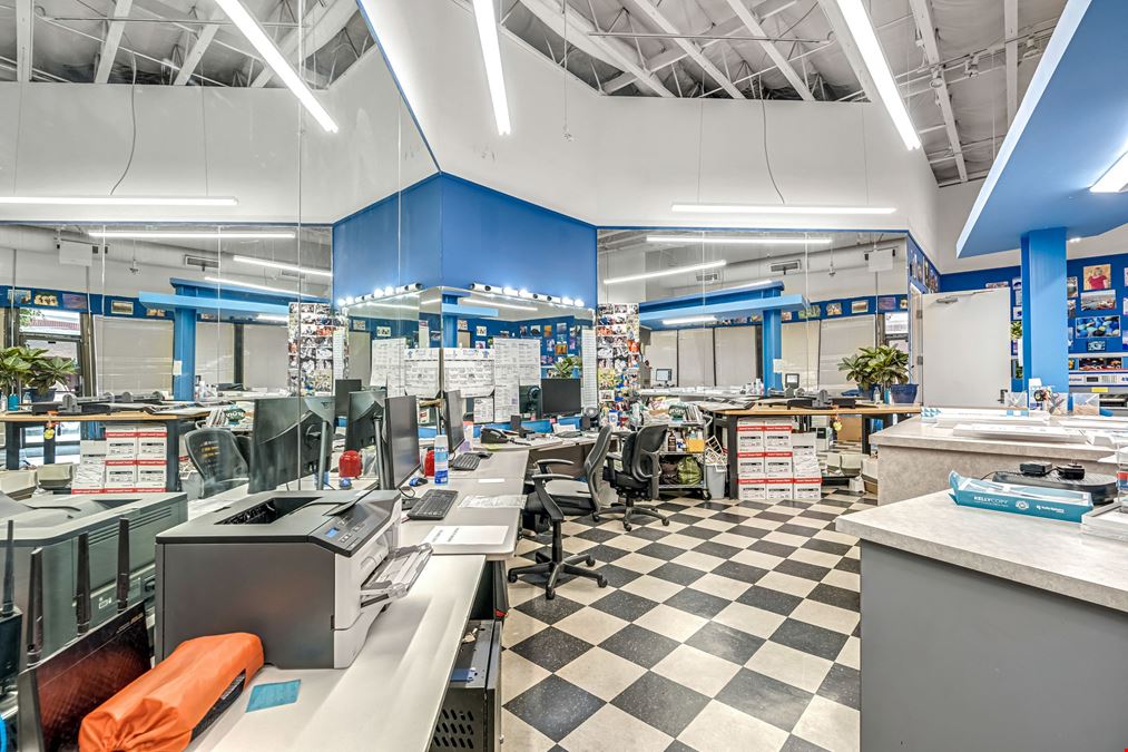 2727 North Grove Industrial Drive Suite 135