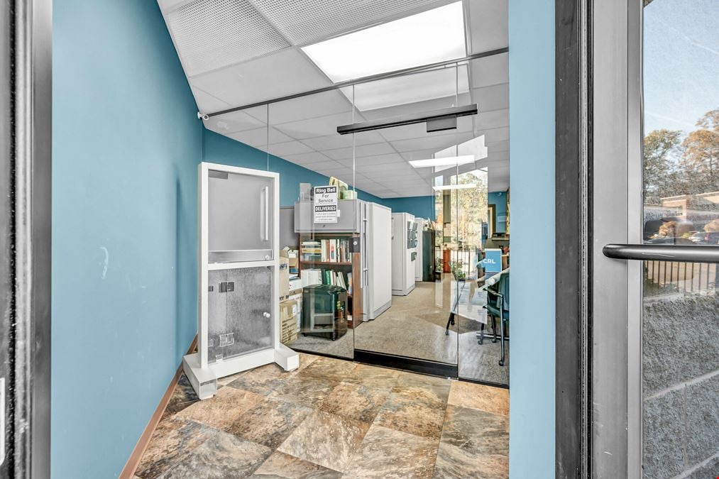 10 Turnberry Lane