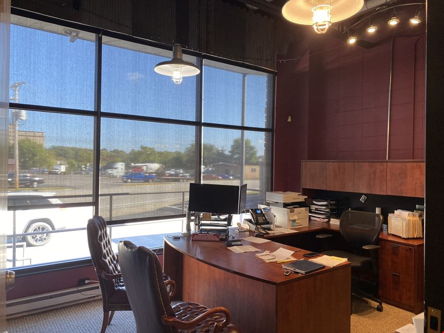 OFFICE FOR SALE ACROSS FROM HAMMONS FIELD