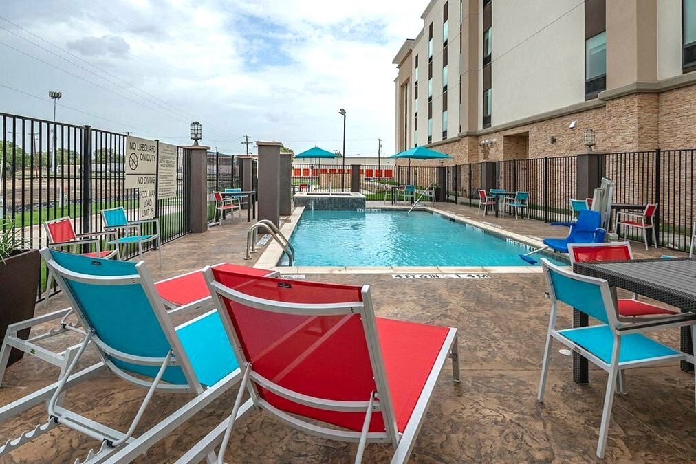 Hampton Inn & Suites Dallas/Plano Central