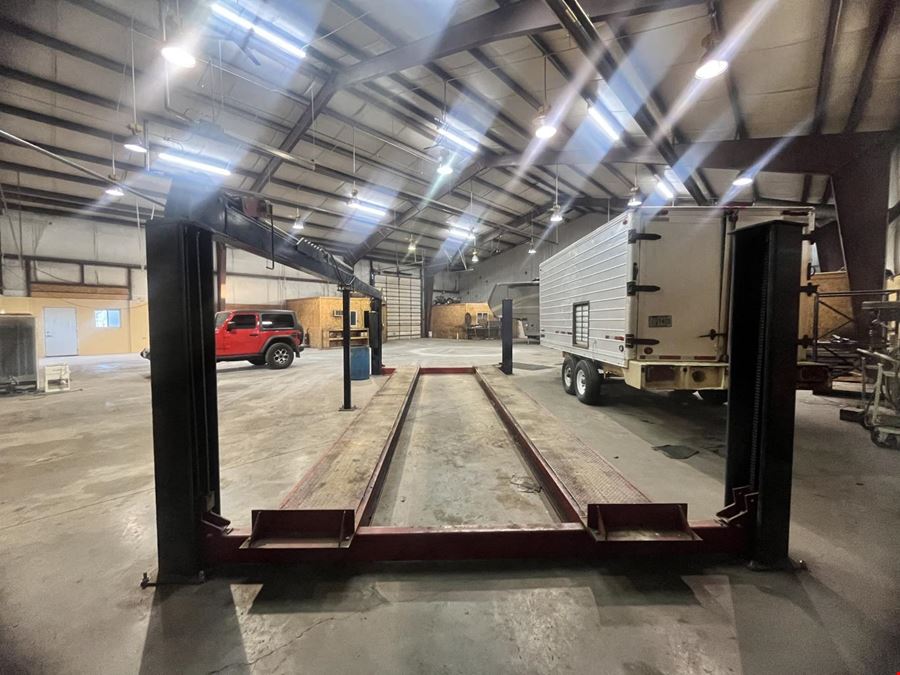 Industrial Shop Near Eglin St with Loading Dock & Office