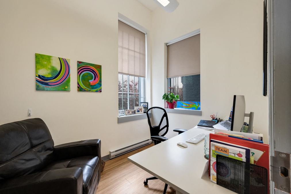 304-733 Johnson Street