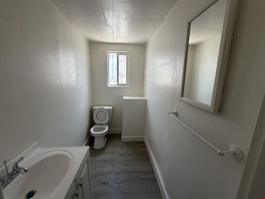 10007 S San Pedro St