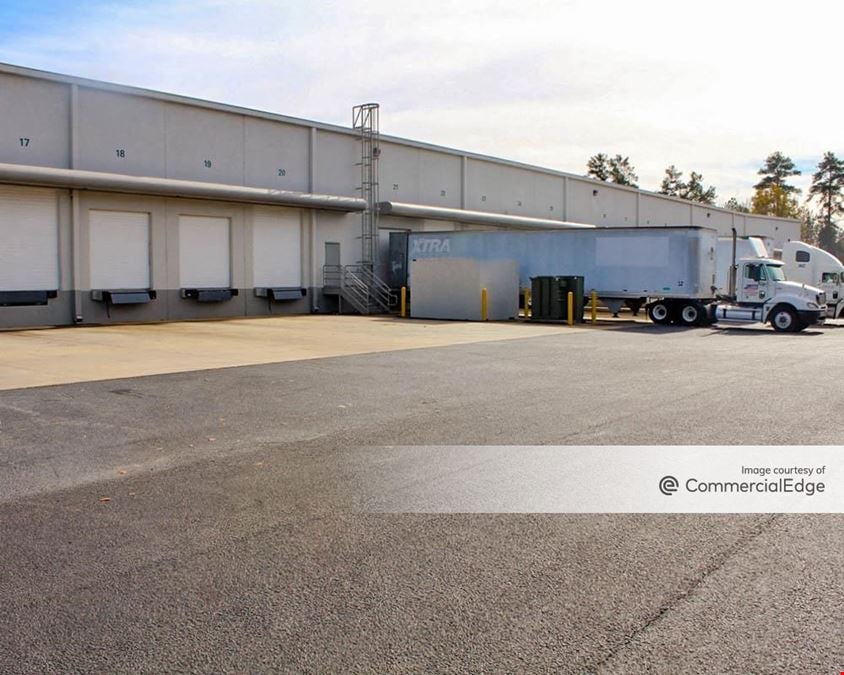 640 Airport South Pky