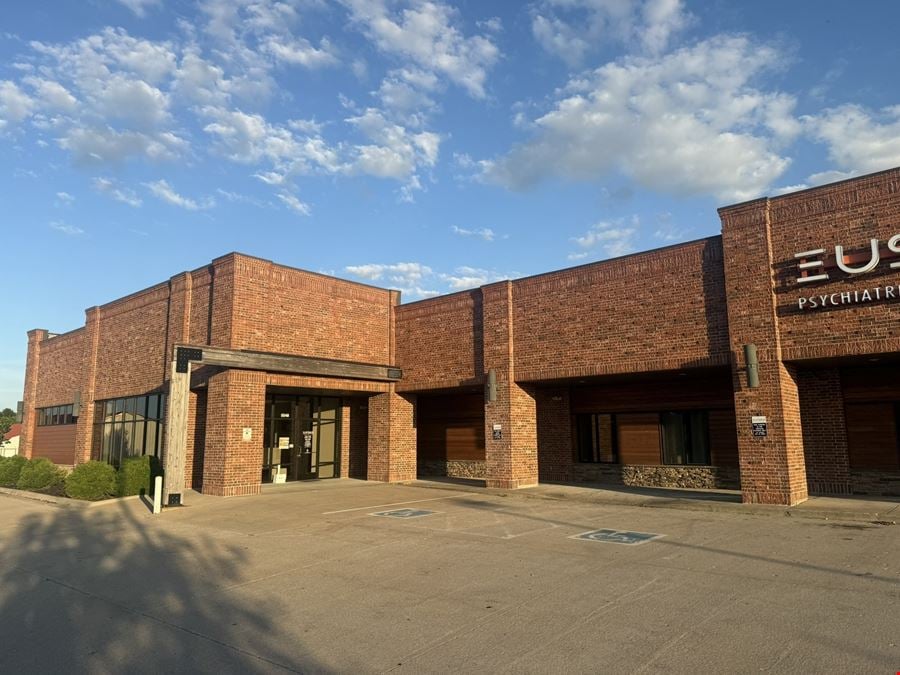 STRIP CENTER / MEDICAL OFFICE FOR SALE OR LEASE