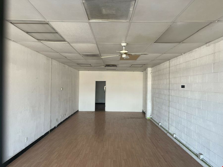 (2) Spaces Available at Hanford Plaza Shopping Center