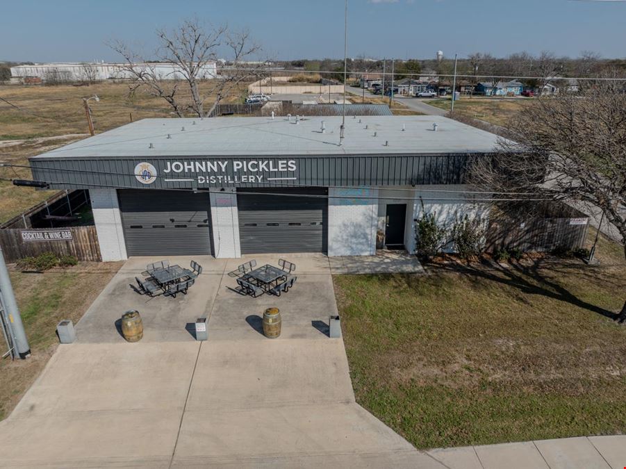 Former Johnny Pickles Distillery