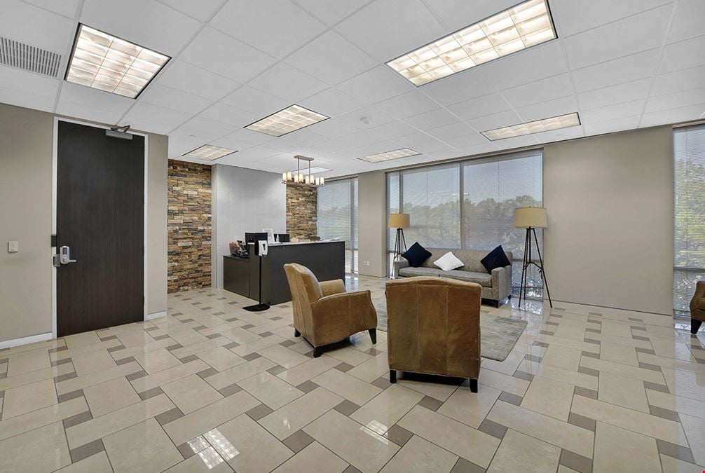 681 Greens Parkway (R2054)