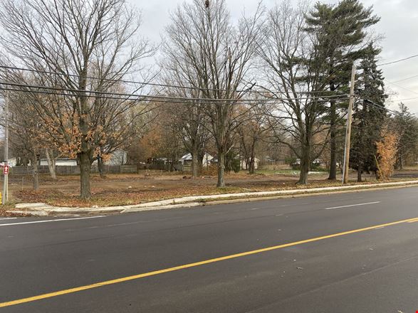 Preview of Land space for Rent at 600 W Milham Ave