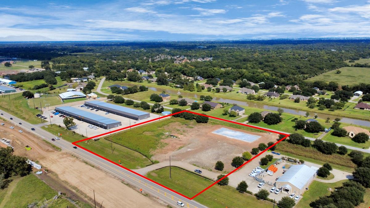 PRE-LEASING INCENTIVES! Plaza at FM 723
