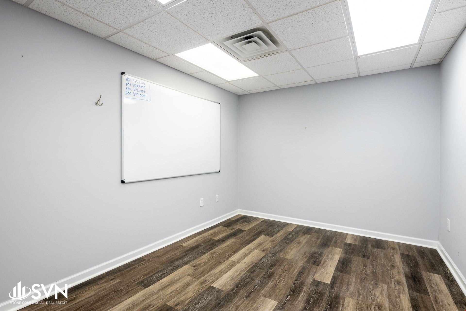 4,000 - 24,300 SF Industrial Space For Sublease