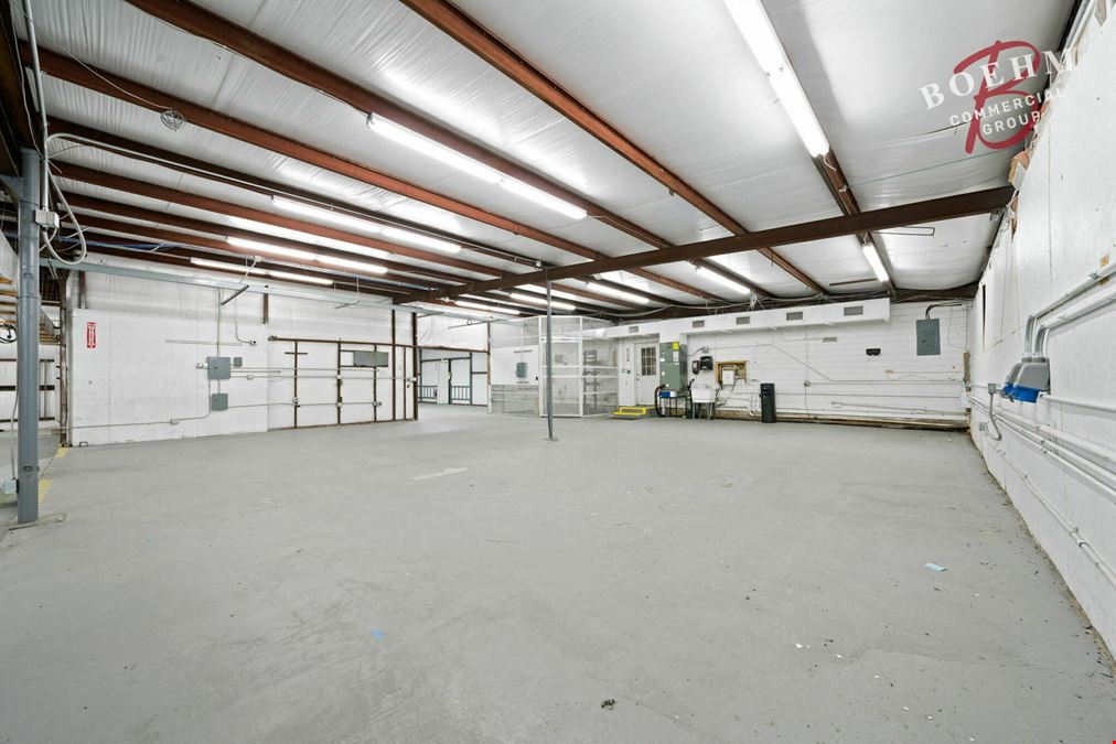 5500 - 14,600 SF Flex Space For Lease in Boerne Texas