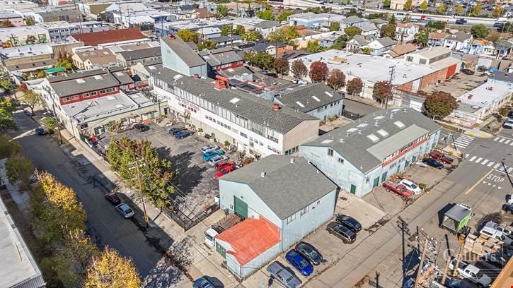 MULTI-FAMILY BUILDING FOR SALE