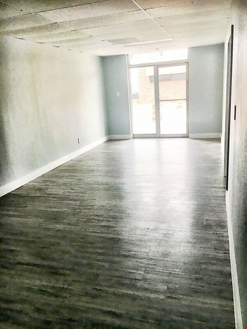 209 W Main St