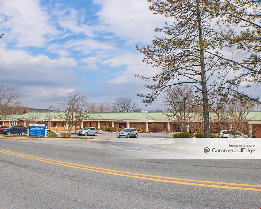 Oaklands Corporate Center - 479 Thomas Jones Way
