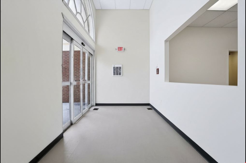 Stand Alone Office Building For Sale / For Lease