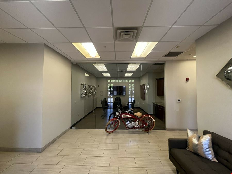 2152 S Vineyard Suite 116