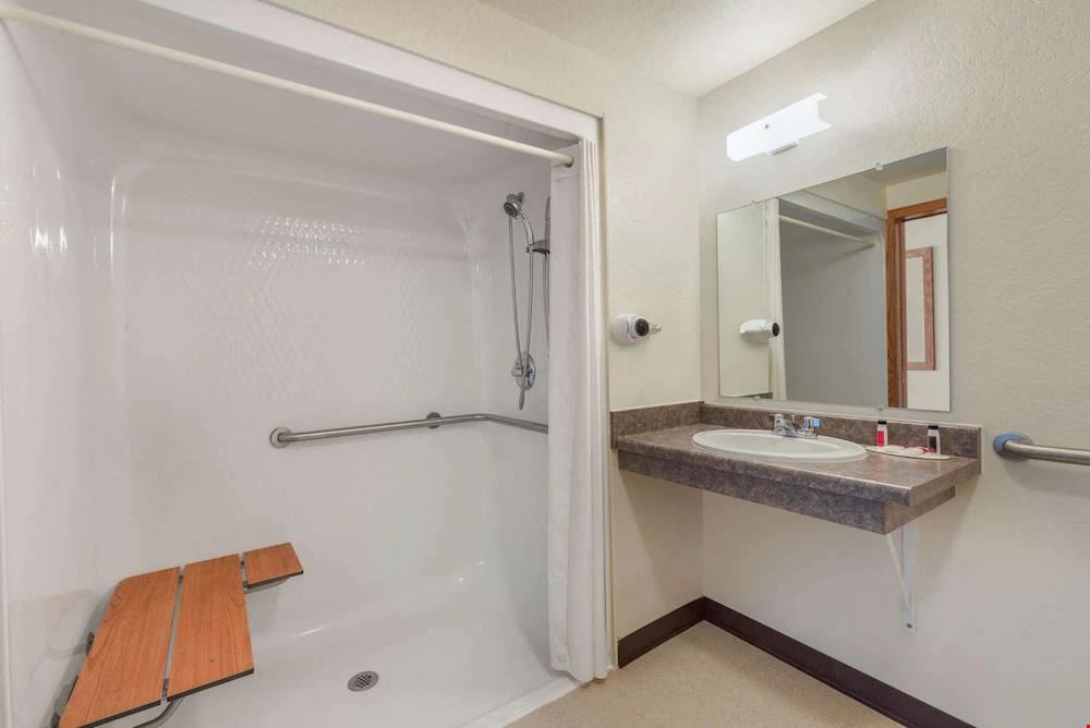 Super 8 by Wyndham Hotels