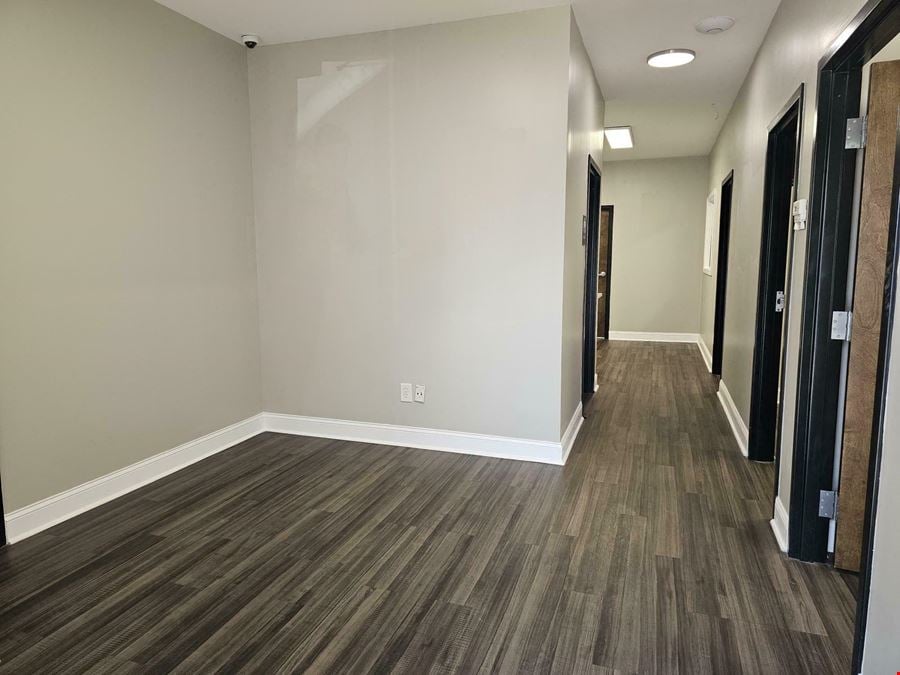 1008 Industrial Court