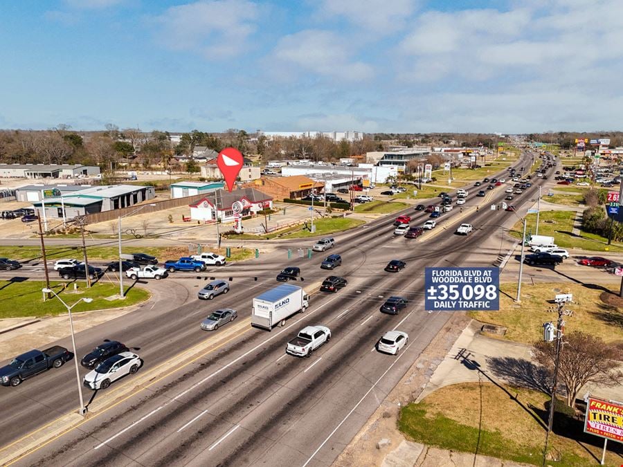 Highly-Visible QSR with Drive-Thru at Signalized Intersection