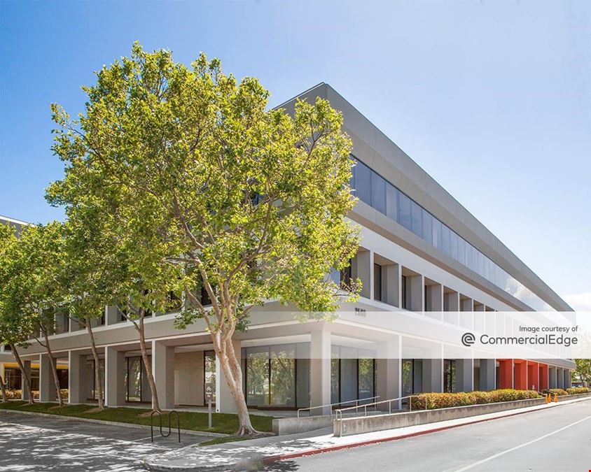 Silicon Valley Center - 2590 North 1st Street