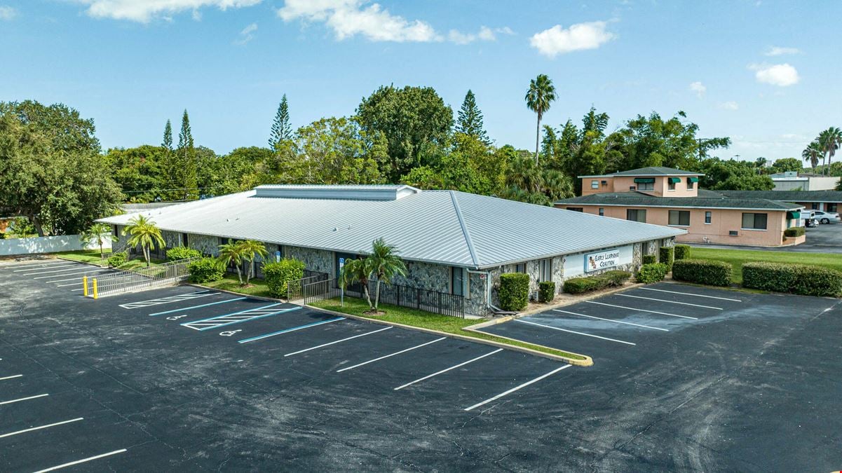 Rockledge Office Building For Sale - 17 Private Offices.
