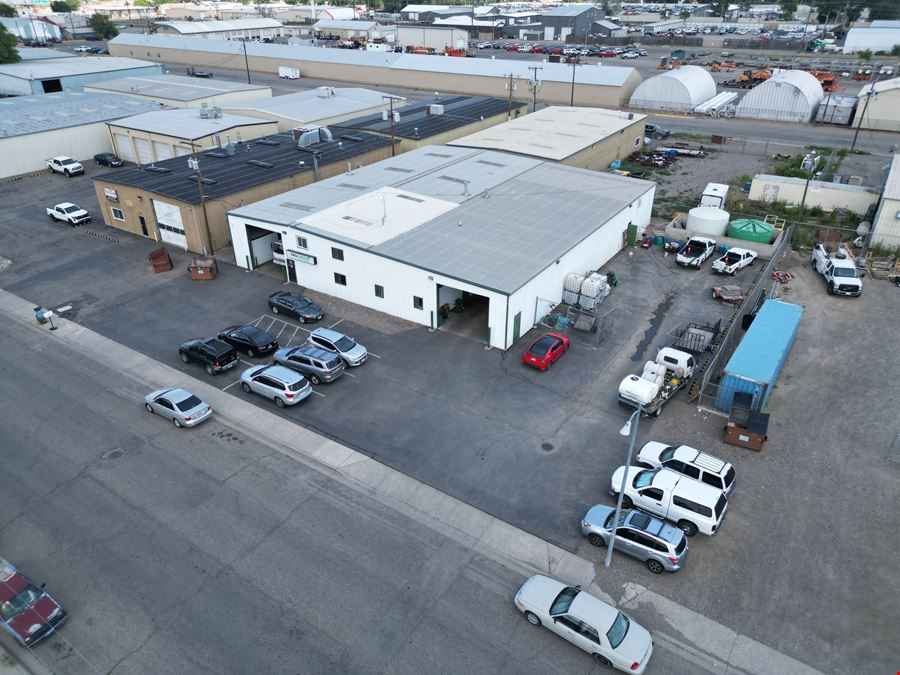 525 Moore Ln