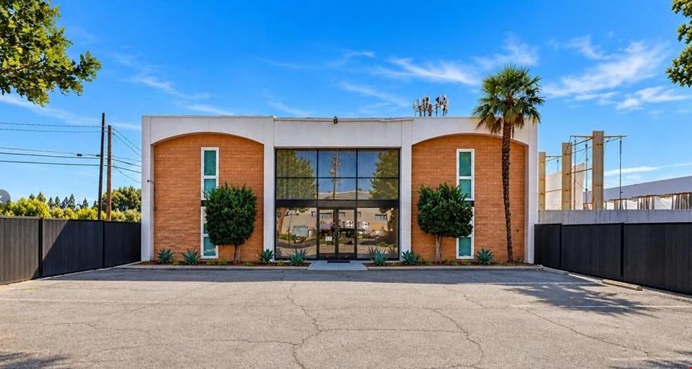 1450 W Industrial Park St