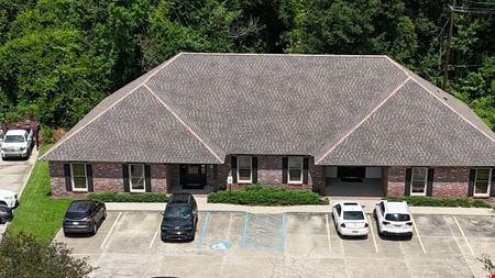 Preview of commercial space at 10512 S Glenstone Pl