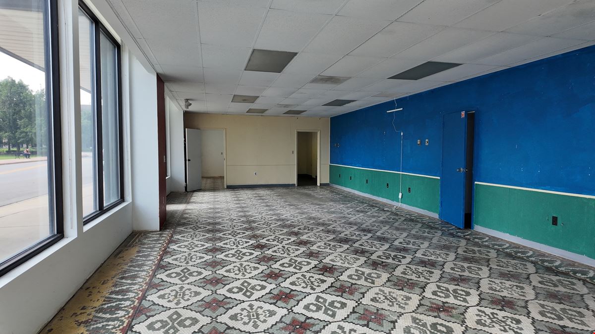 Street Retail/Office for Lease in Downtown Jackson