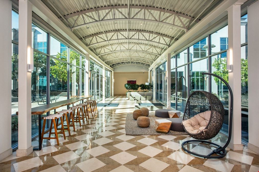 South Petaluma Business Center
