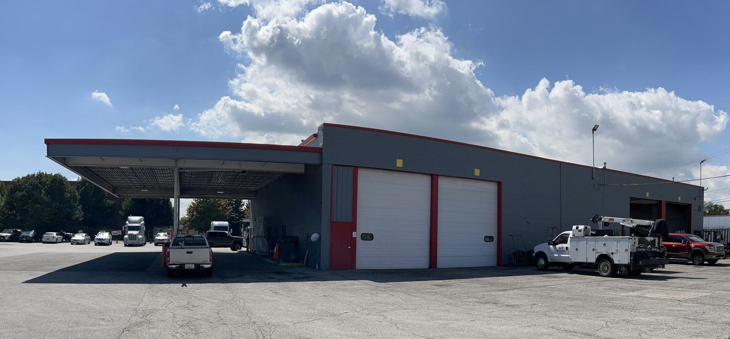 90 Door Truck Terminal for Lease | Divisible | 3000 W. 36th Street, Chicago, IL 60632