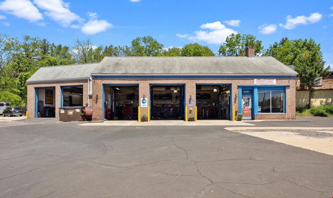 Chuck’s Service Center