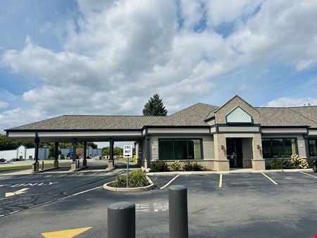 Preview of Retail space for Rent at 810 Fox Ln