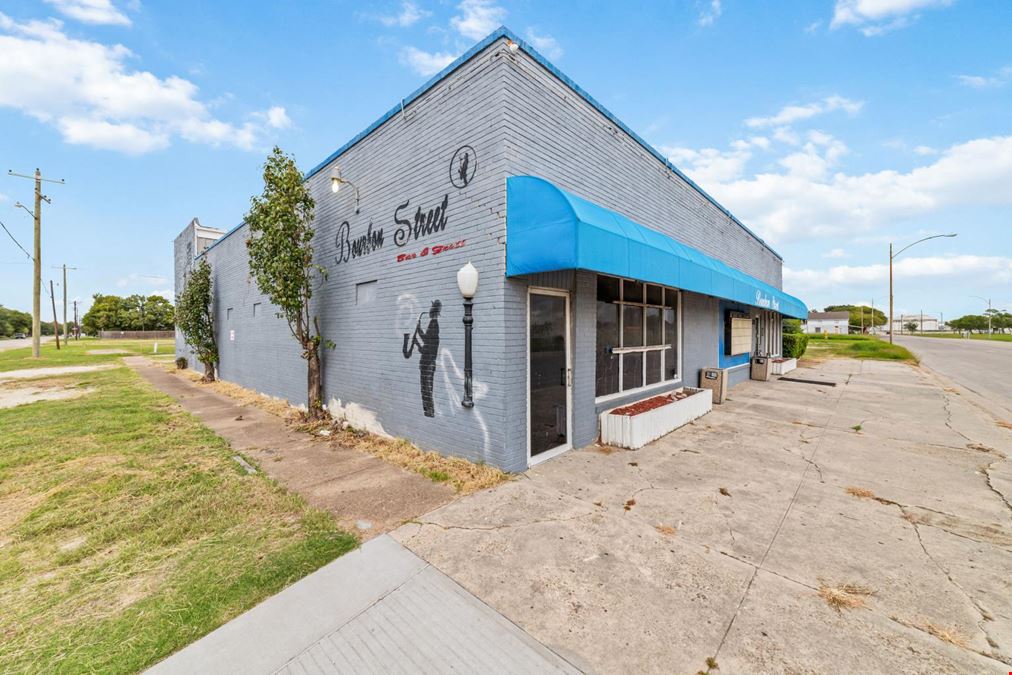 Cheap Retail! 330 Texas Ave (Texas City)
