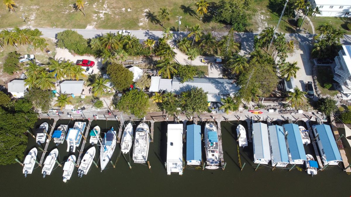 Treasure Harbor Marina