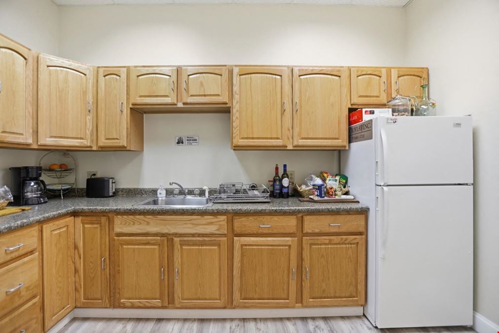 Exceptional Industrial Flex Condominium Unit for Lease in Lawrence, MA