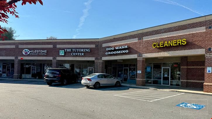 ±1,200-SF Retail Suite Available at the Publix at Thornblade Shopping Center