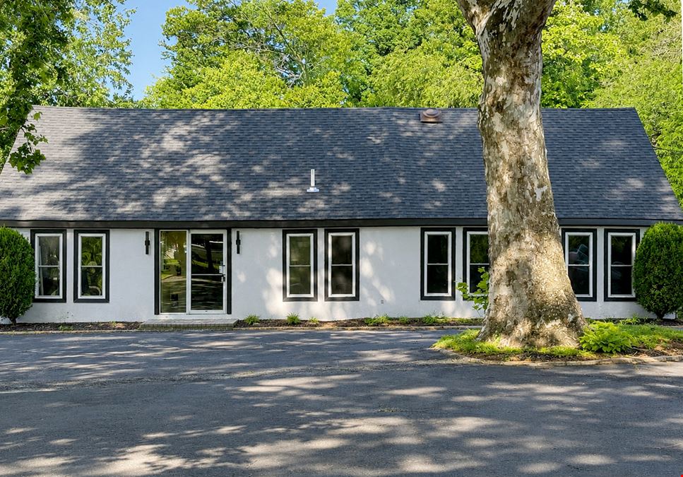 Medical/Office/Day Care/Storage Use Building
