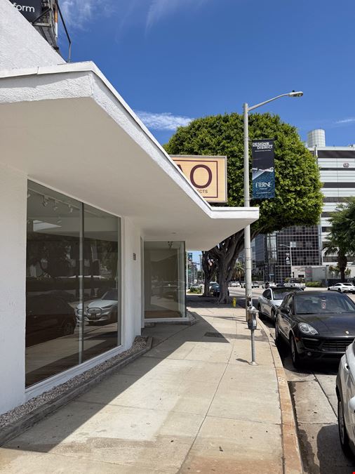 8767 Beverly Boulevard