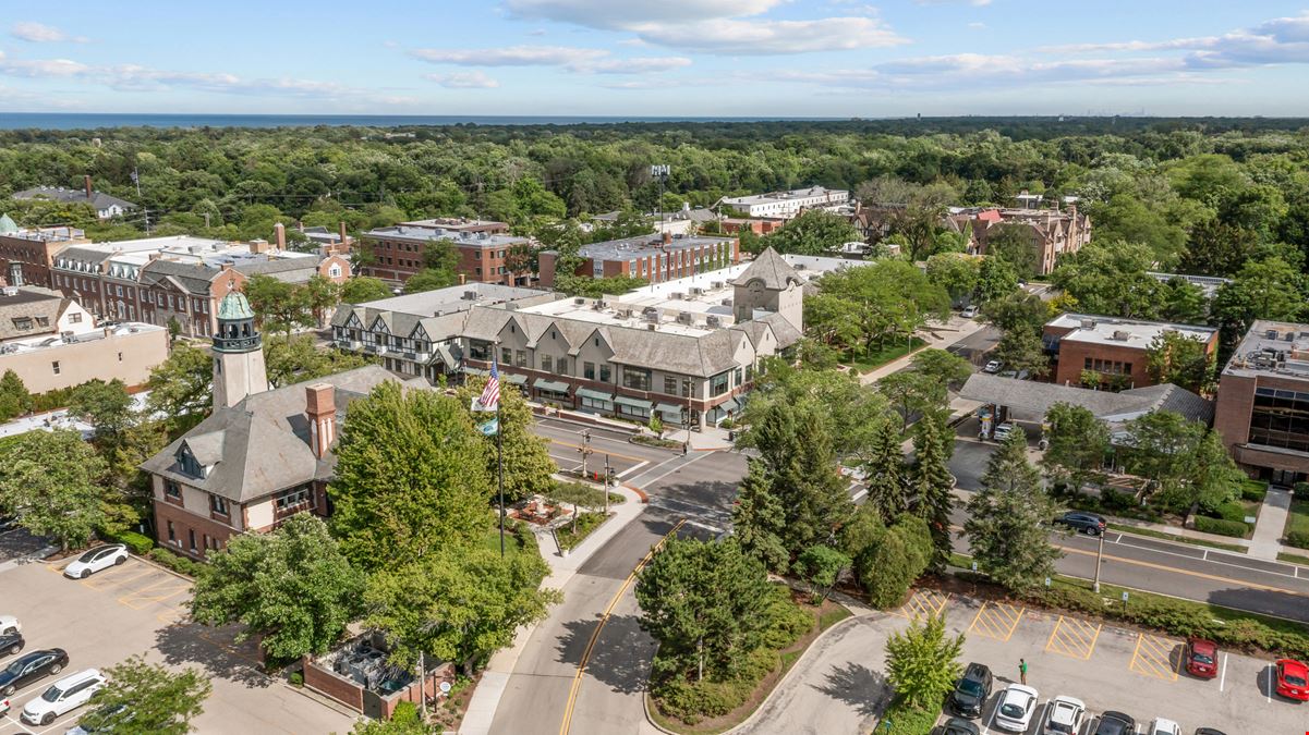 Deerpath Plaza