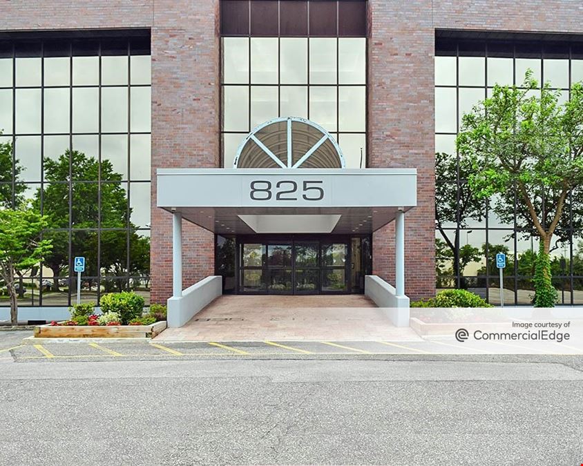 The Ellipse at Garden City