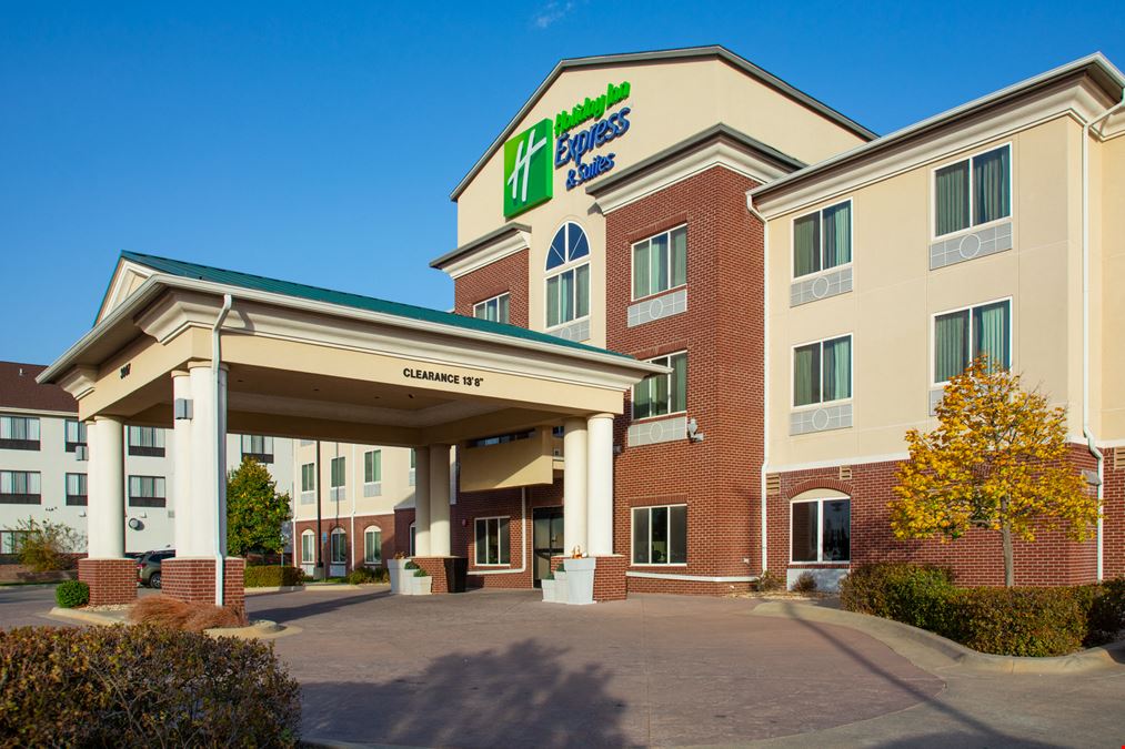 Holiday Inn Express & Suites Emporia KS