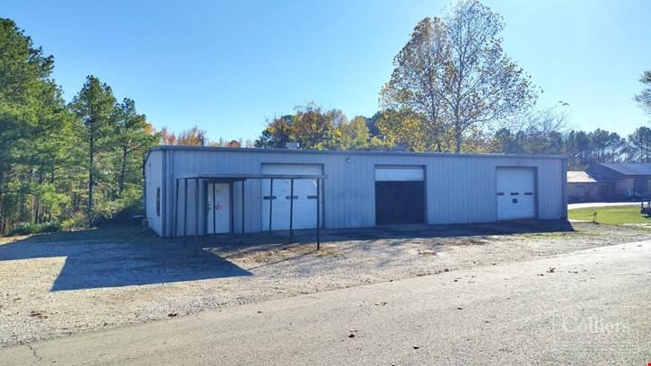 For Lease: Shop/Warehouse Space