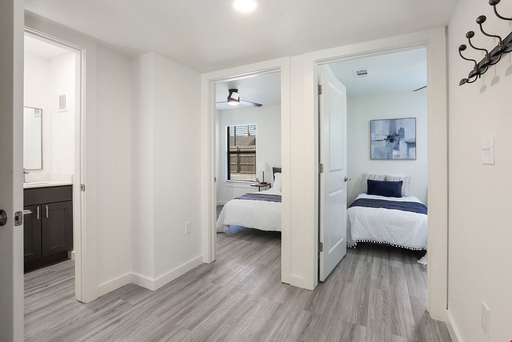 Zurqui at Mohican: Renovated Mid City North Apartments