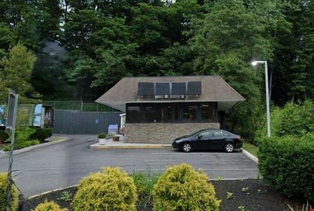 Preview of Retail space for Rent at 192 N Bedford Rd