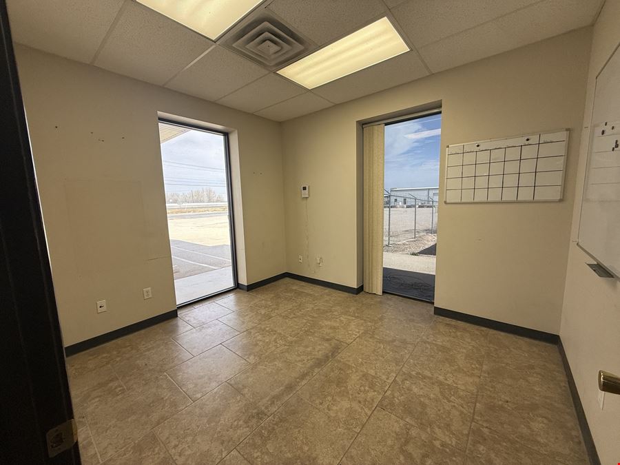 I-20 Frontage Crane Served Shop on ±7 Acres